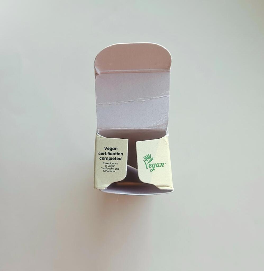 AXIS-Y Vegan Collagen Eye Serum Пептидная веганская сыворотка для век с массажным аппликатором