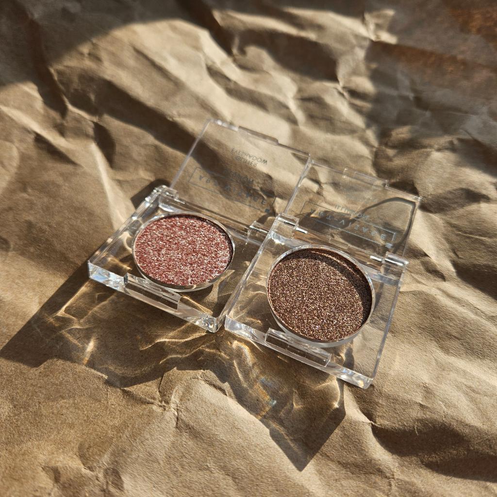 Art -visage illusion glitter eyeshadow Сияющие тени - блёстки в 34 и 35 оттенках.