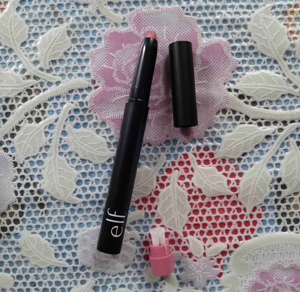 e.l.f. matte lip color Матовая помада - карандаш в оттенке "natural"ᅠ
