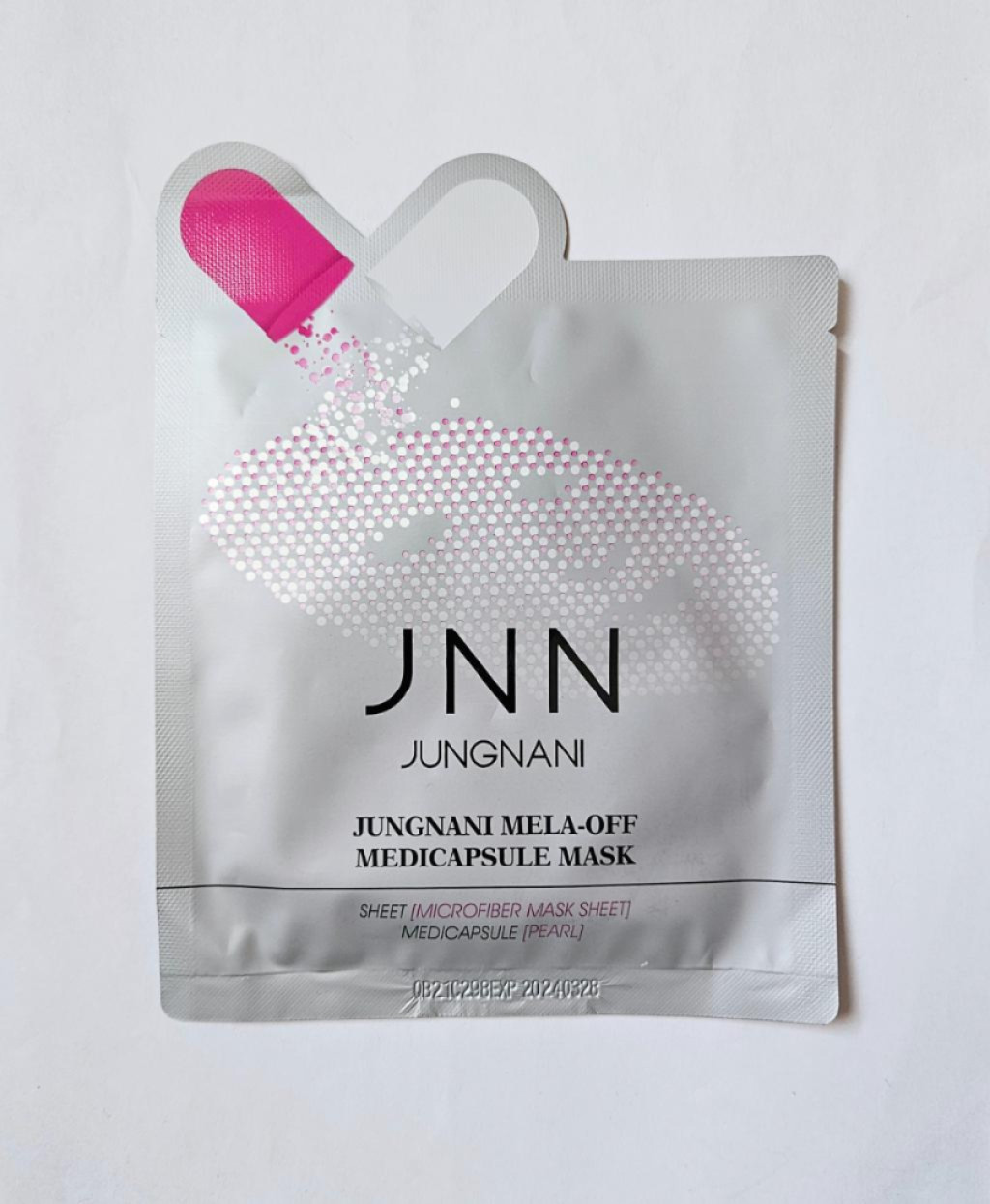 JNN Jungnani Mela-Off Medicapsule Mask Тканевая маска осветляющая с экстрактом жемчуга