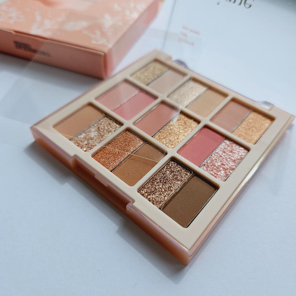 Dasique eyeshadow 18 palette 23 summer coral  Палетка 18 теней для век коралловых оттенках