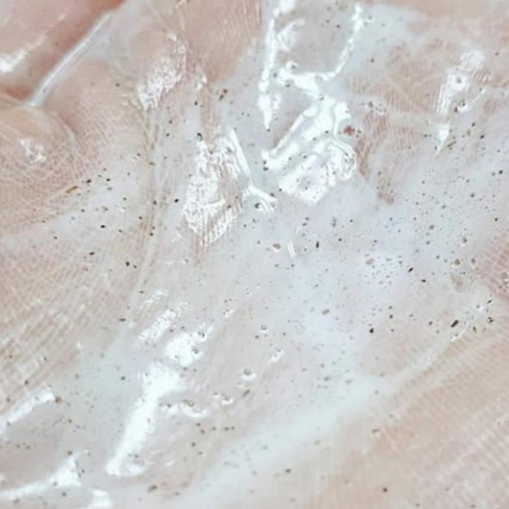 Isntree Spot Saver Mugwort Powder Wash энзимная пудра для умывания  2-в-1: пенка и пилинг