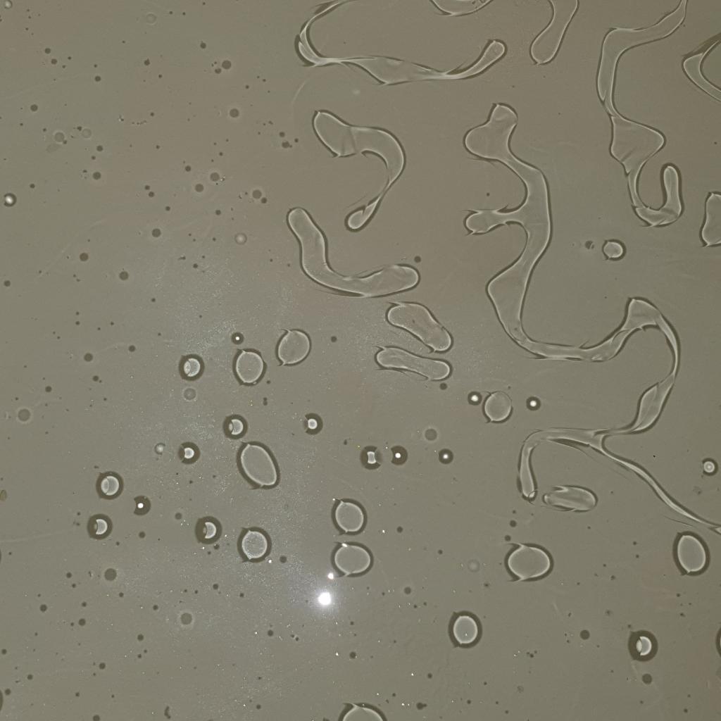 Mades Cosmetics BATH PEARLS Масло для ванны с ароматом малины и амариллиса.