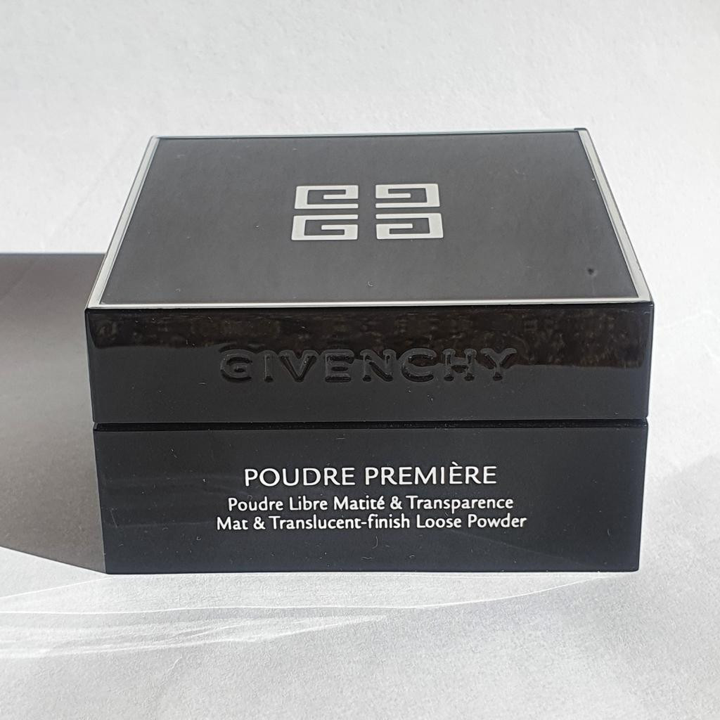 Givenchy Poudre Premiere Mat & Translucent Finish Loose Powder Прозрачная рассыпчатая пудра для лица.