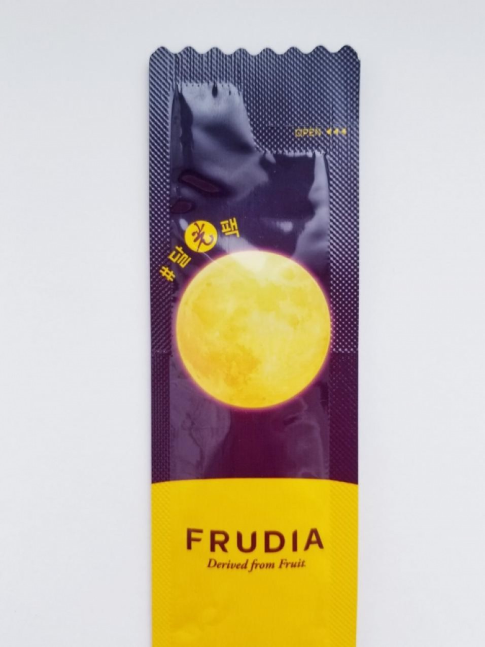 Frudia Blueberry Honey Overnight Mask Питательная ночная маска с черникой и мёдом