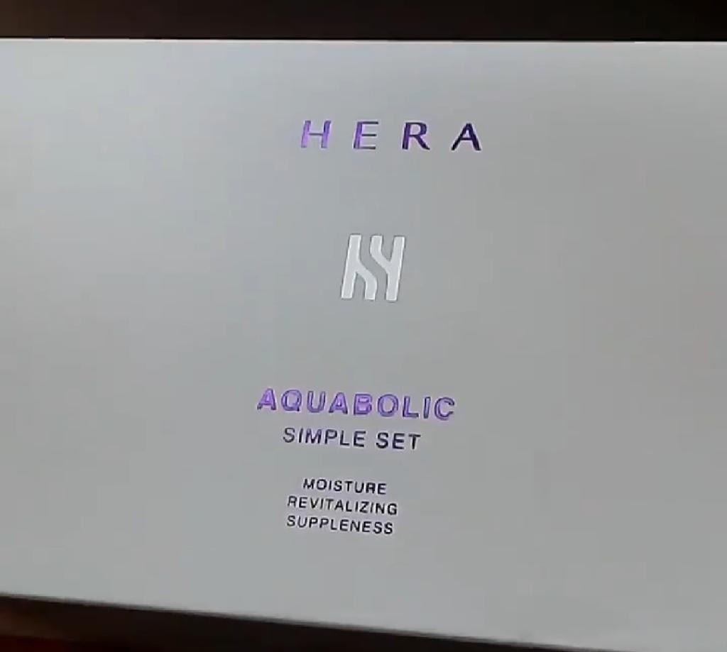 Hera aquabolic simple set Люксовый мининабор для увлажнения и питания