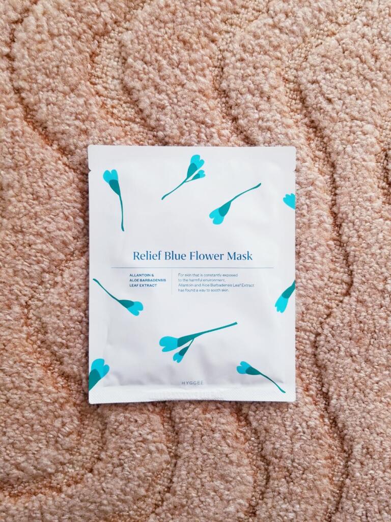 Hyggee Relief Blue Flower Mask Тканевая маска успокаивающая