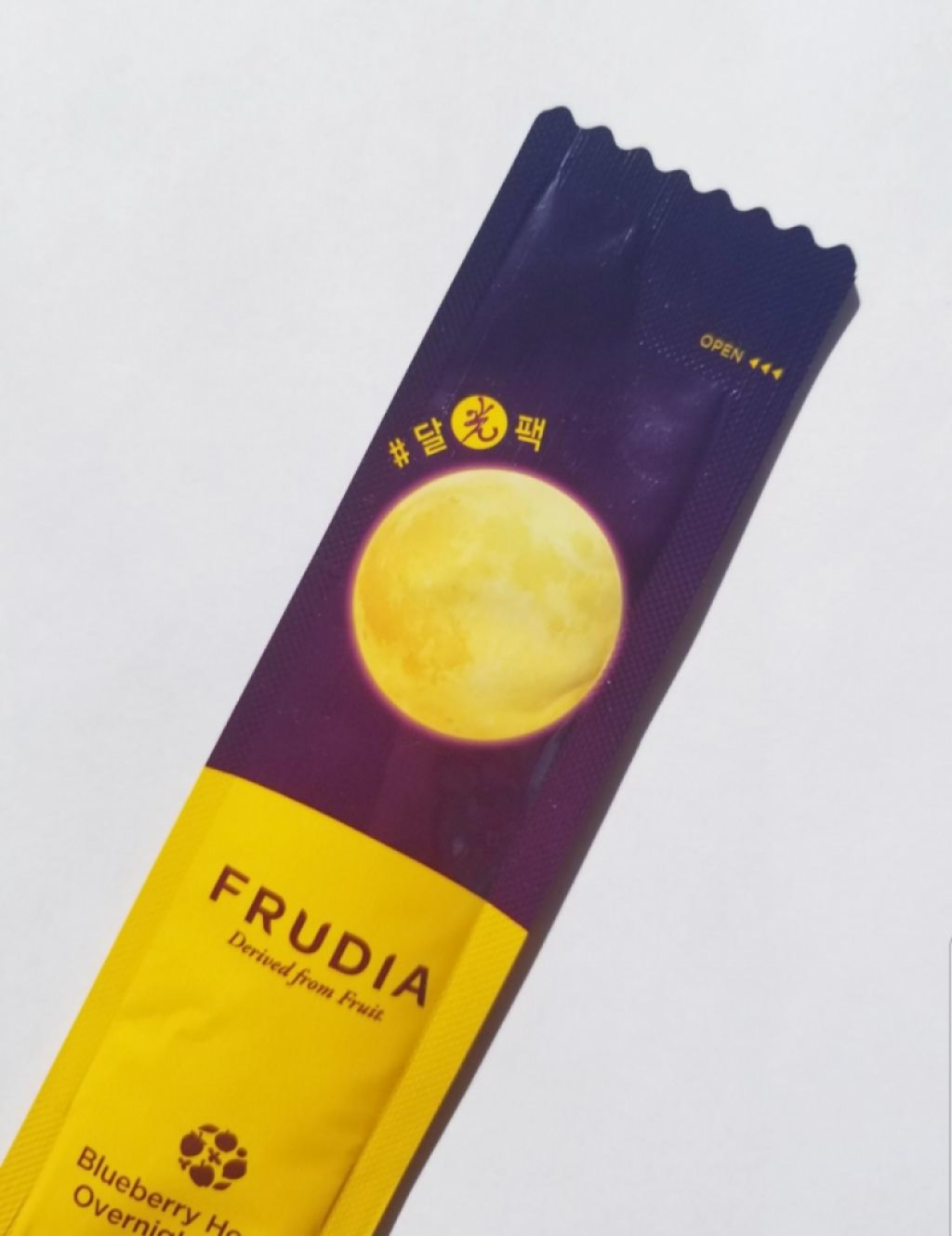 Frudia Blueberry Honey Overnight Mask Питательная ночная маска с черникой и мёдом