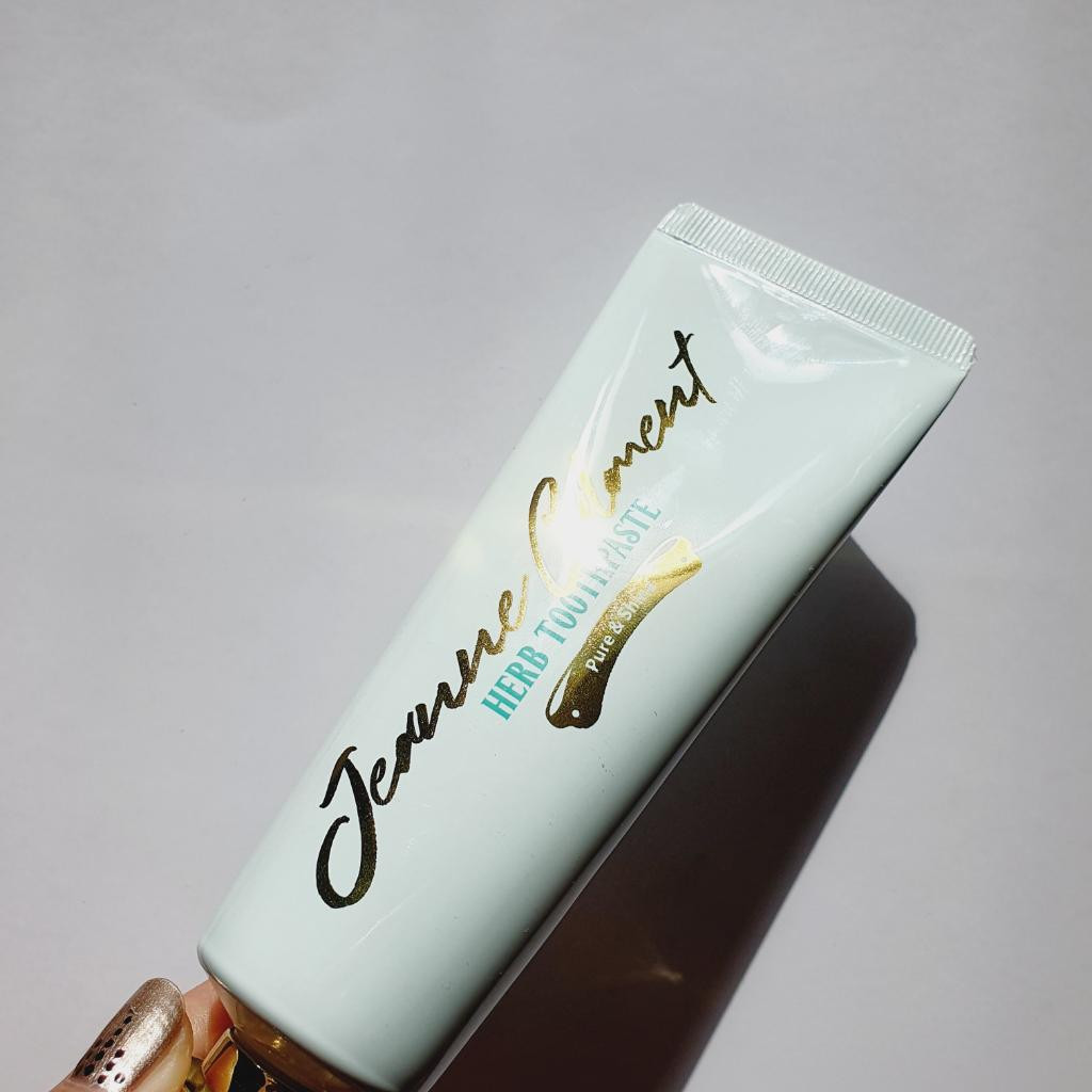EVAS Jeanne Calment Herb Toothpaste Pure & Shine Растительная отбеливающая и скрабирующая зубная паста