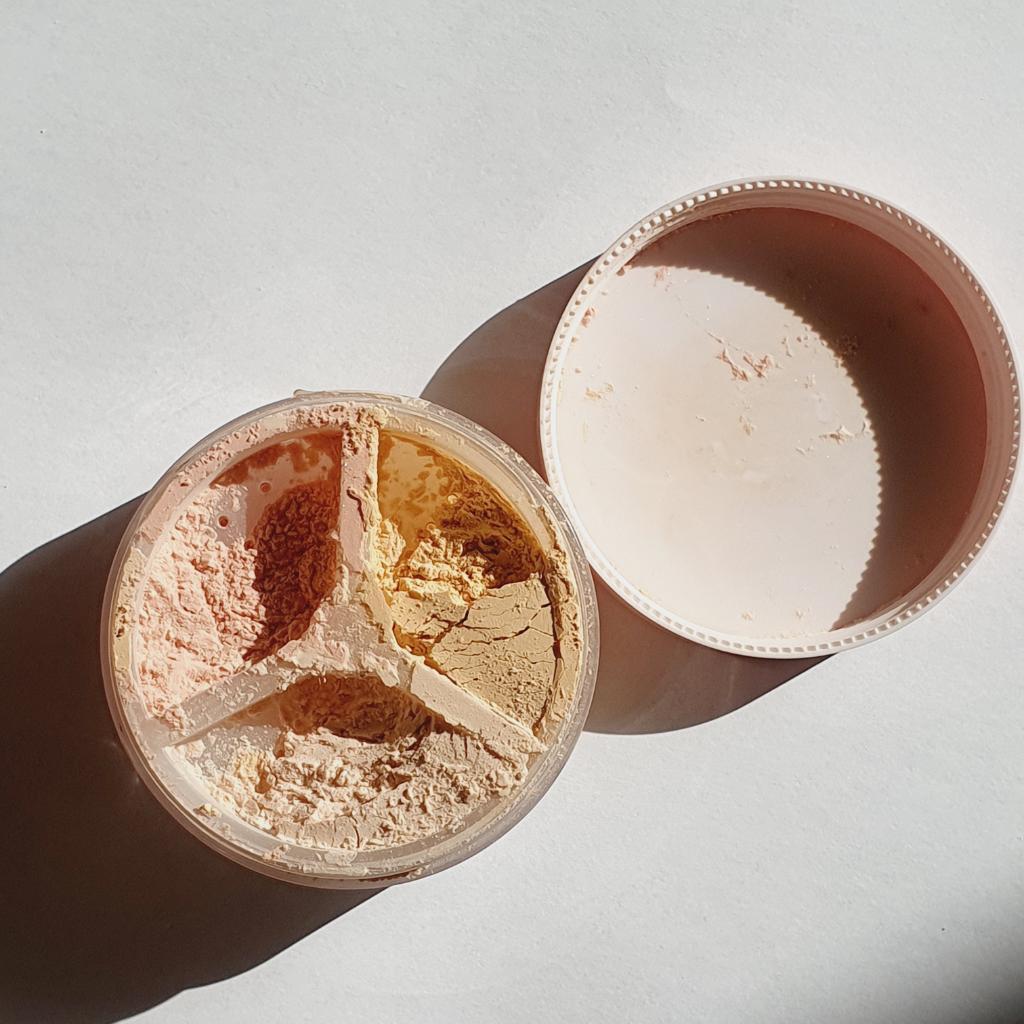 PHYSICIANS FORMULA mineral wear 3-in-1 setting powder Минеральная рассыпчатая пудра 3-в-1 для фиксации макияжа.